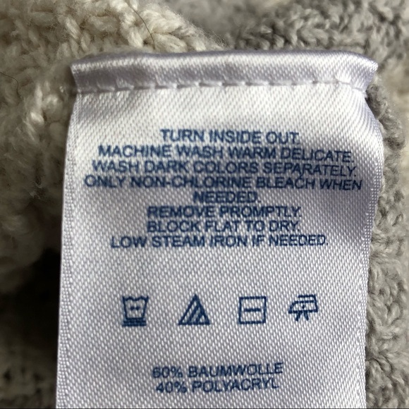 ⭐️ Lands End Gray and White Striped Cable Knit Sweater Size LARGE - Picture 8 of 12